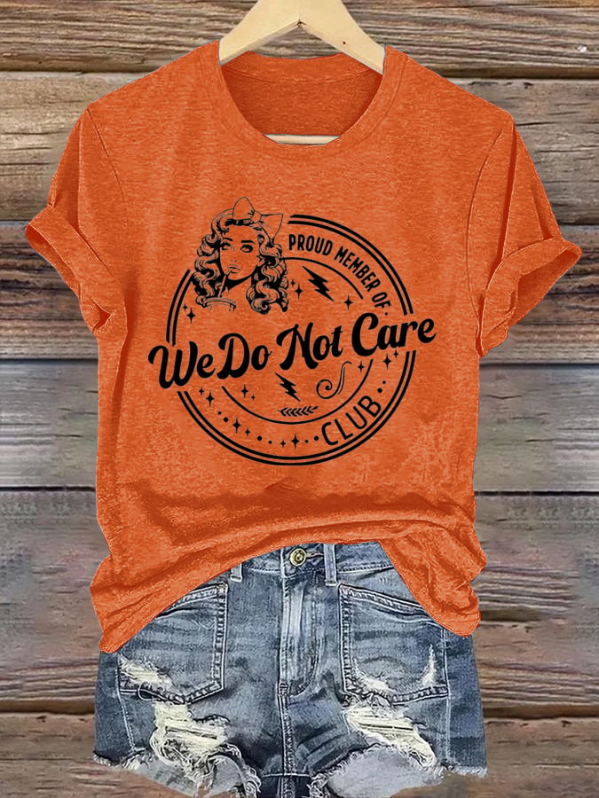 Women's Round-Neck Retro Funny Proud Member Of Club We Do Not Care Menopause Perimenopause Print T-Shirt